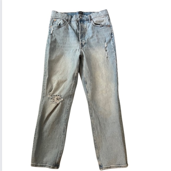 GAP Cheeky Straight Denim, Light Wash, Distressed - Picture 2 of 4